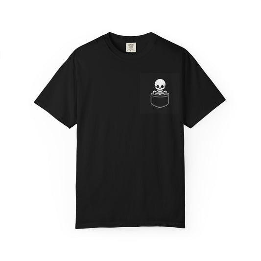 Skull Pocket T-Shirt, Edgy Graphic Tee, Unisex Shirt, Casual Wear, Alternative Fashion, Gift for Halloween